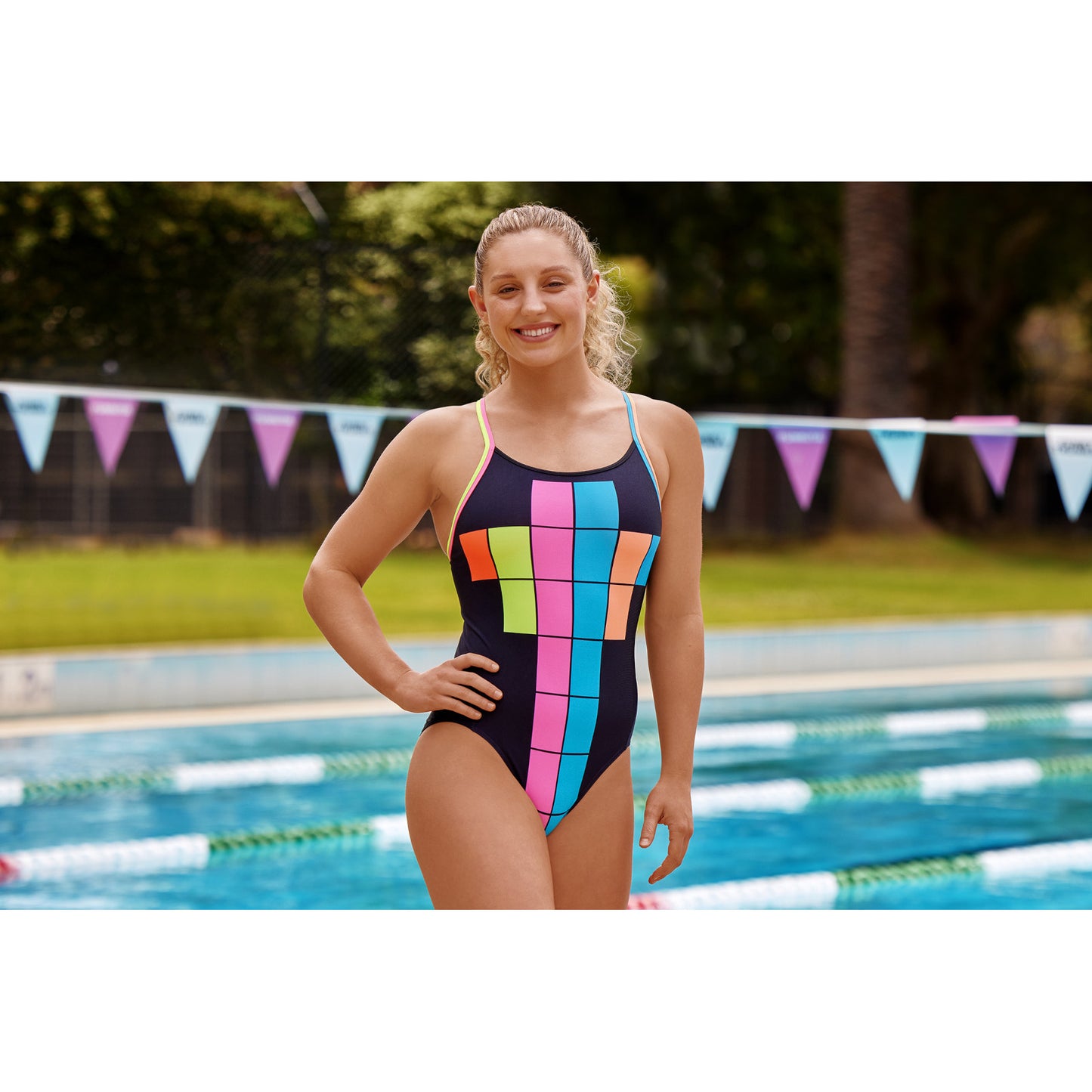 Funkita Damen Badeanzug Diamond Back Building Blocks